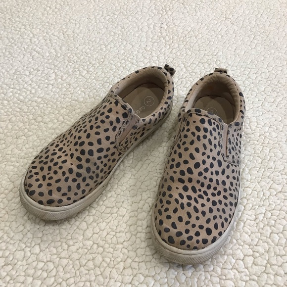 Girls Cat & Jack Slip On Brown w/ Dark Brown Spots Fashion Sneaker Shoes
Youth 2 - Picture 5 of 16
